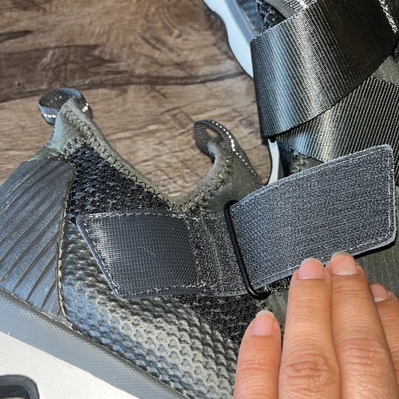 SOREL “KINETIC” SNEAKERS GREEN SIZE 9 - Picture 6 of 6